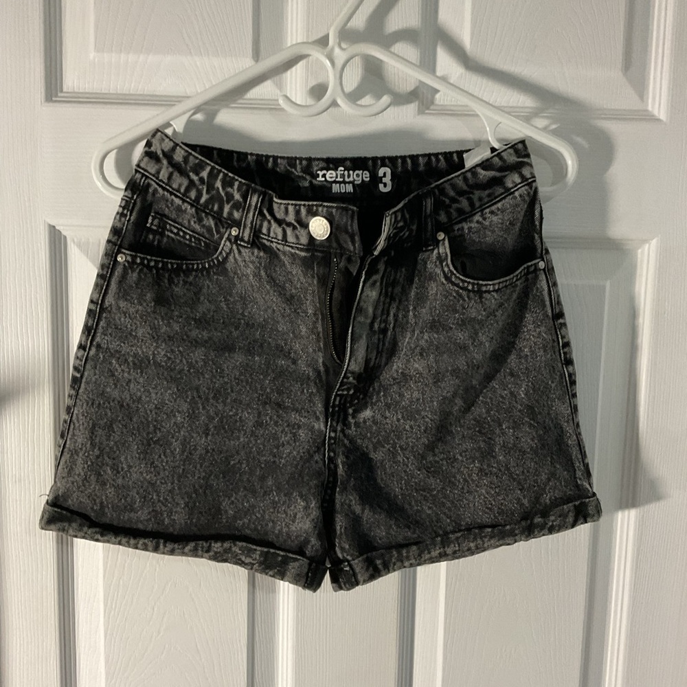 Mom Jean short